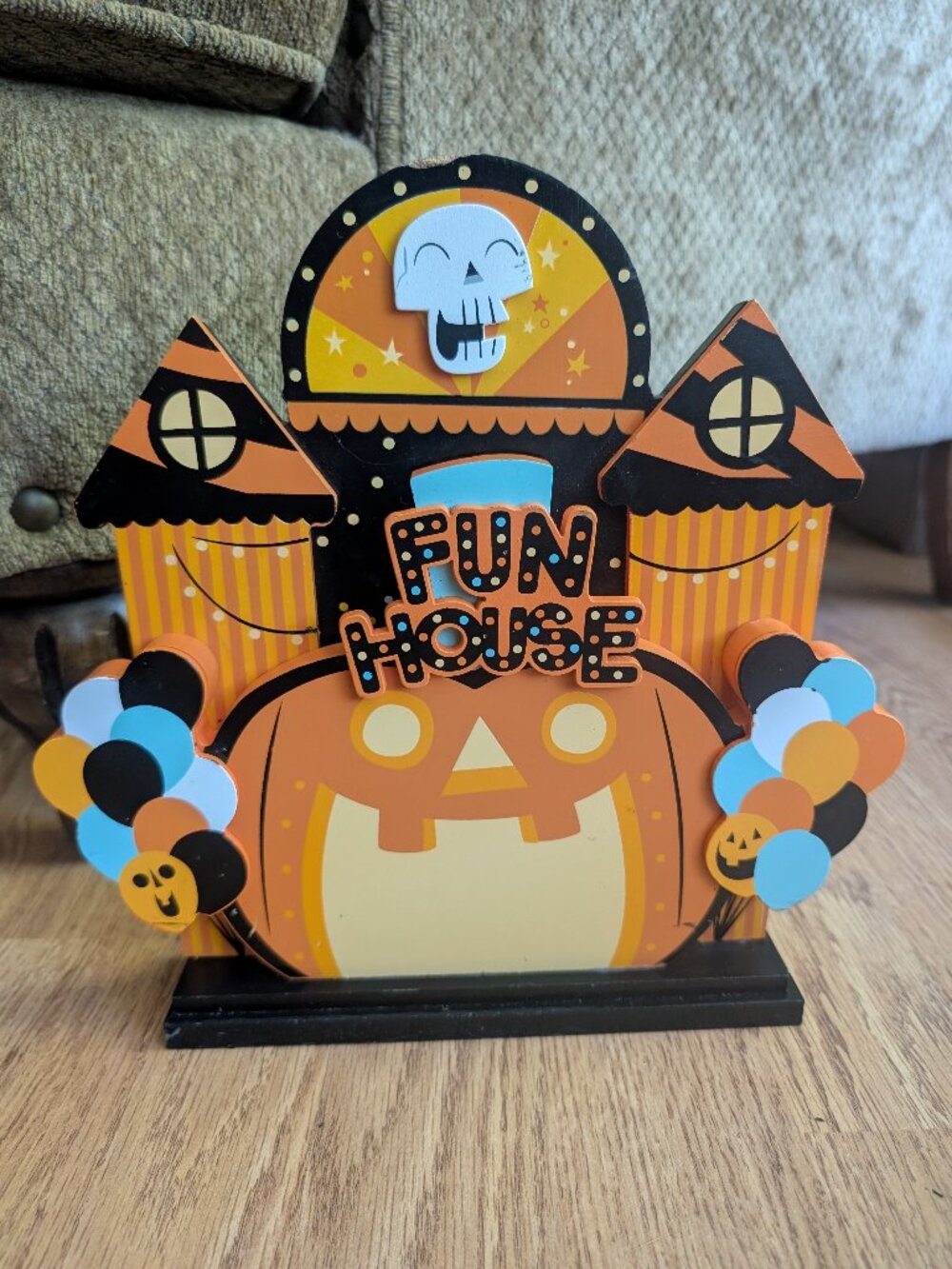 Hyde and Eek Halloween Mini Mantle Fun House